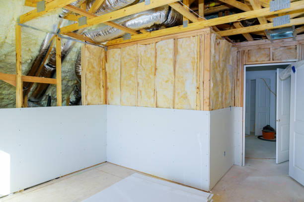 Best Professional Insulation Contractor  in Manor, PA